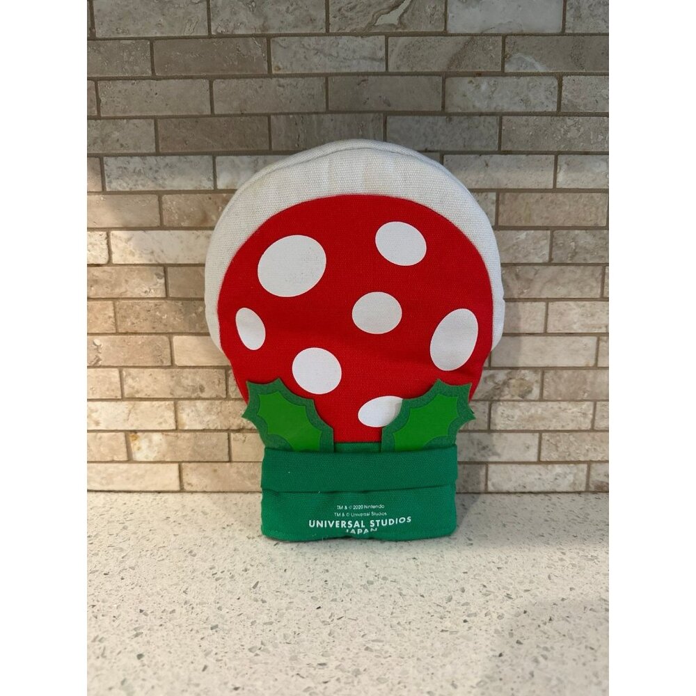 Rare USJ Piranha Plant Mitten Potholder Super Nintendo World Mario‎